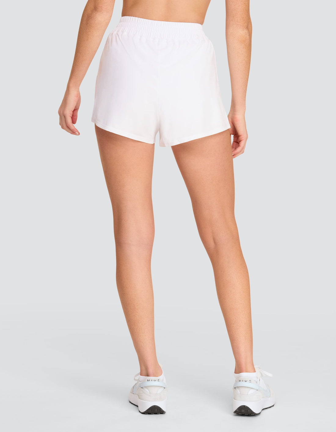 Lavelle 2.5" Short - Chalk White  DestGlow