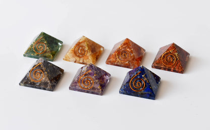 Chakra Crystals Orgone Pyramids Set, Wooden Grid Plate, Selenite Log  DestGlow