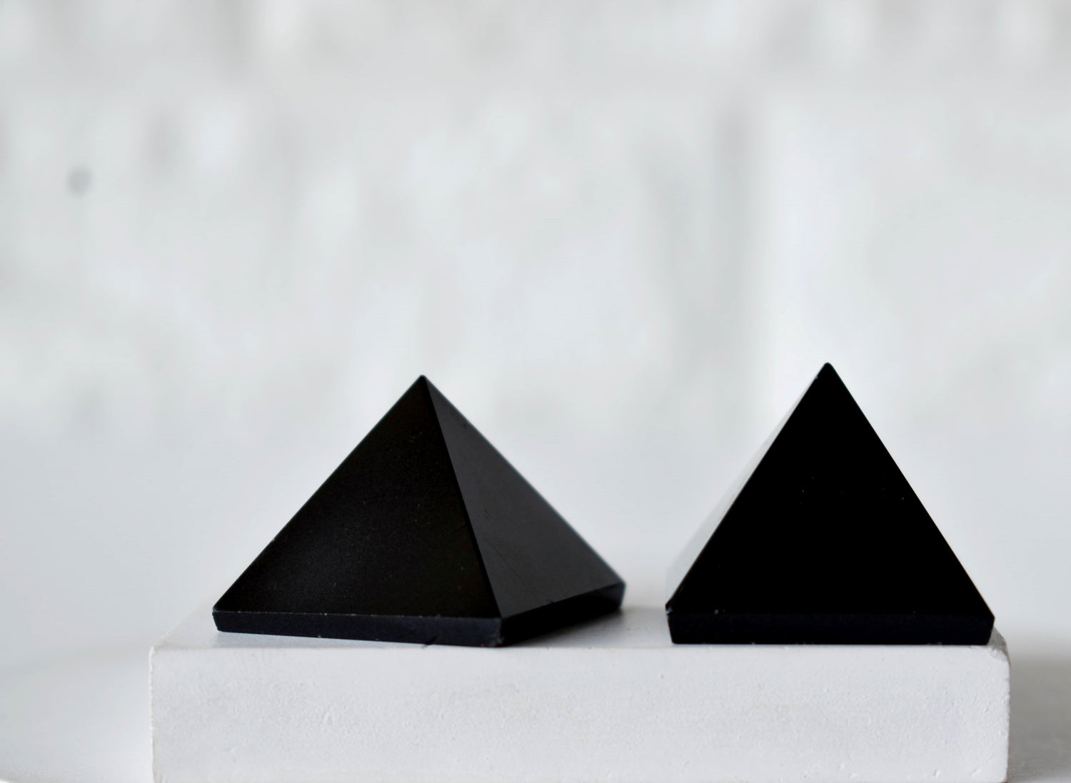 Black Tourmaline Pyramids (Promote Courage and Self-Confidence)