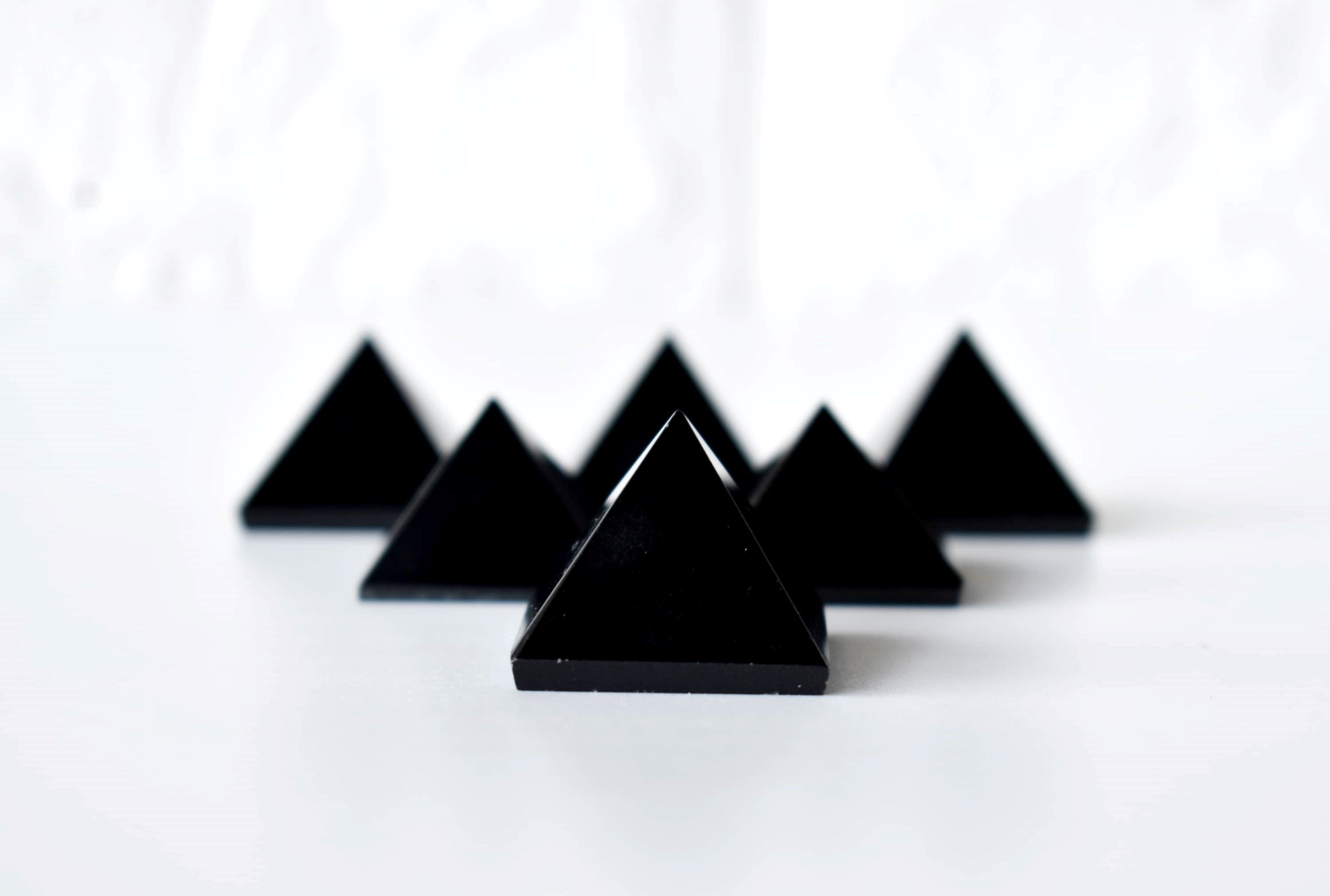 Black Tourmaline Pyramids (Promote Courage and Self-Confidence)