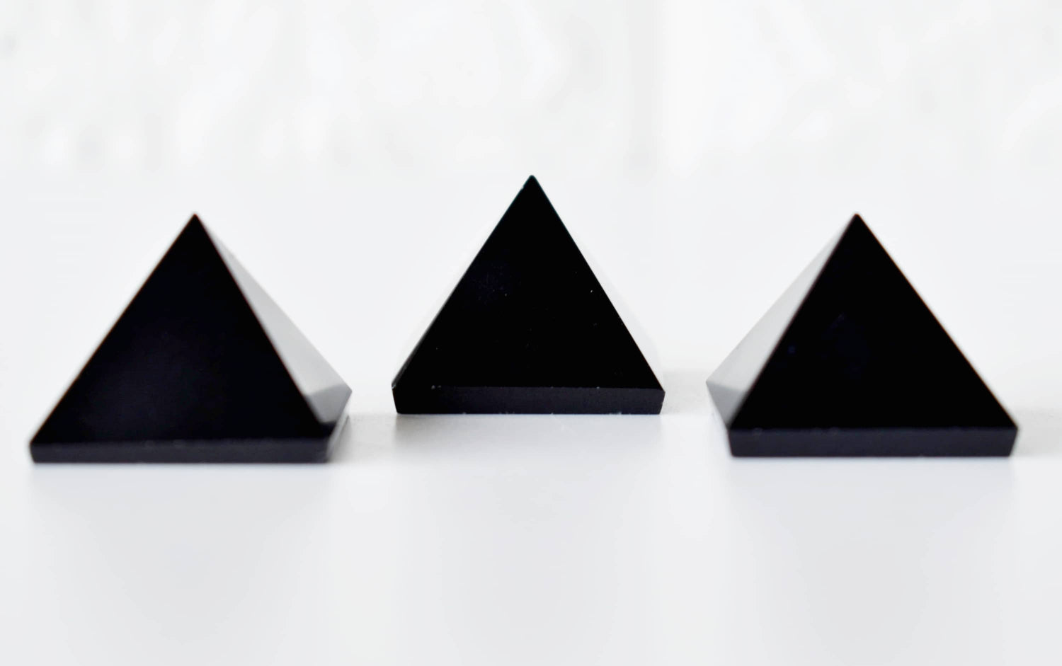 Black Tourmaline Pyramids (Promote Courage and Self-Confidence)  DestGlow