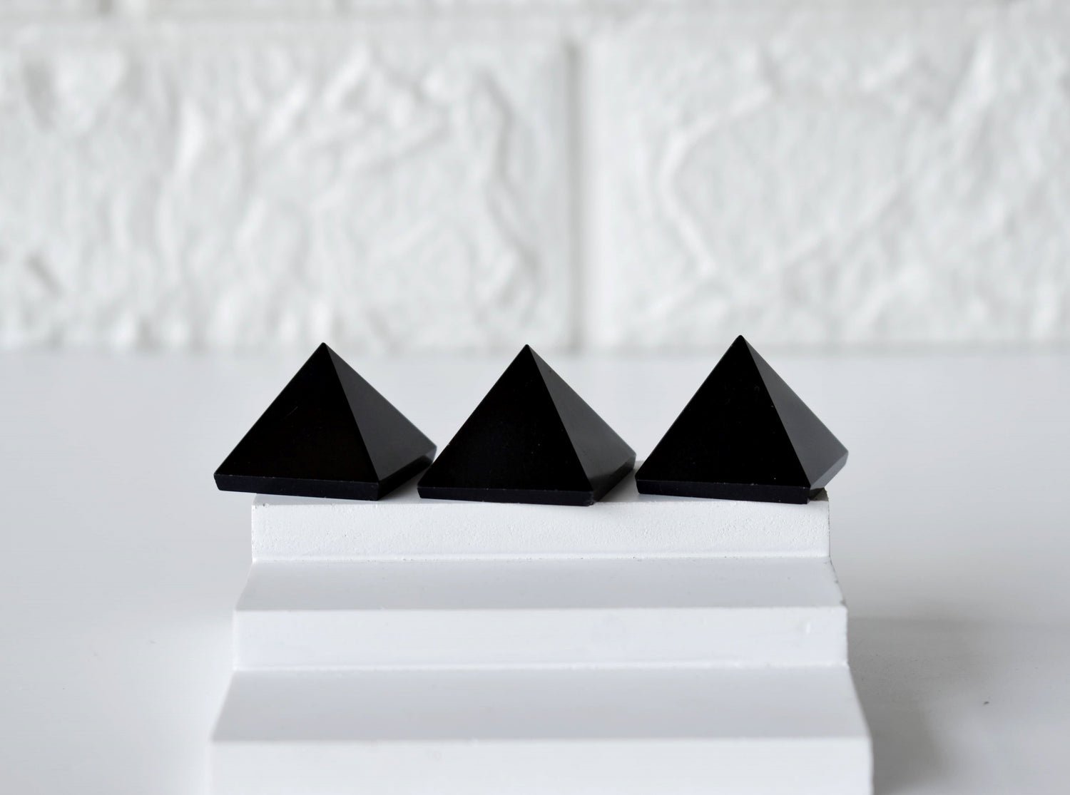 Black Tourmaline Pyramids (Promote Courage and Self-Confidence)