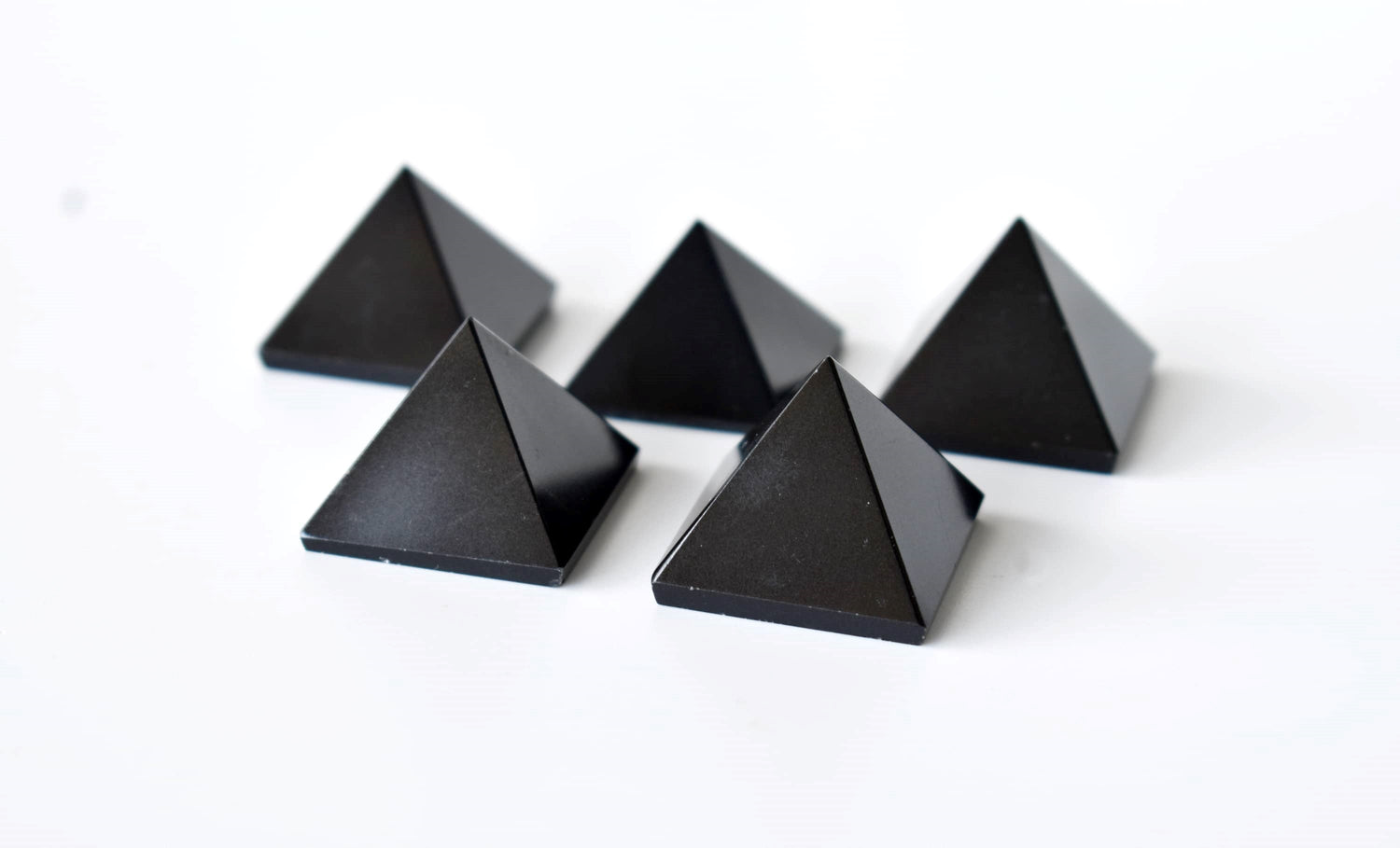 Black Tourmaline Pyramids (Promote Courage and Self-Confidence)  DestGlow