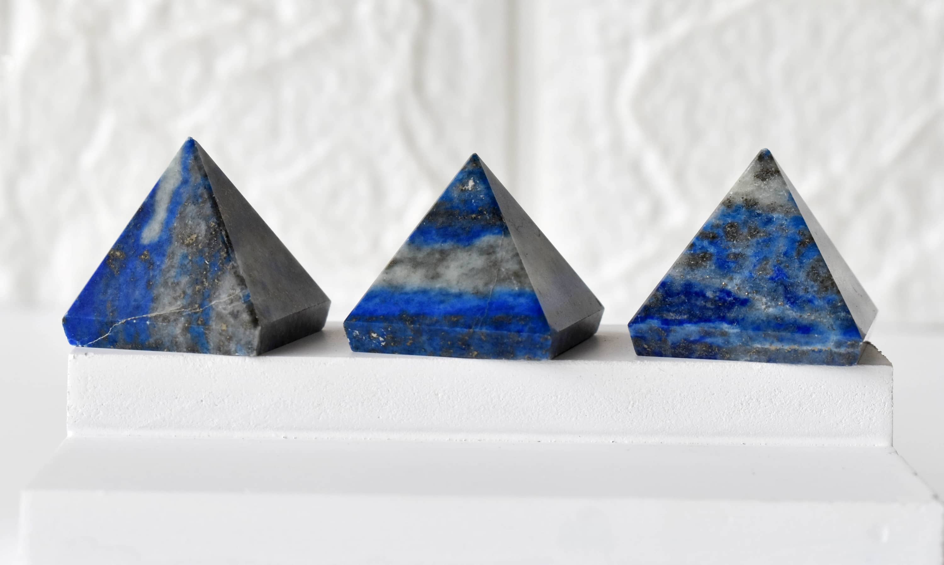 Lapis Lazuli Pyramids (Stimulate Psychic Abilities and Inner Vision)  DestGlow