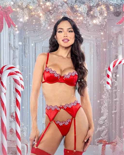 Peppermint Kiss 3-Piece Garter Set