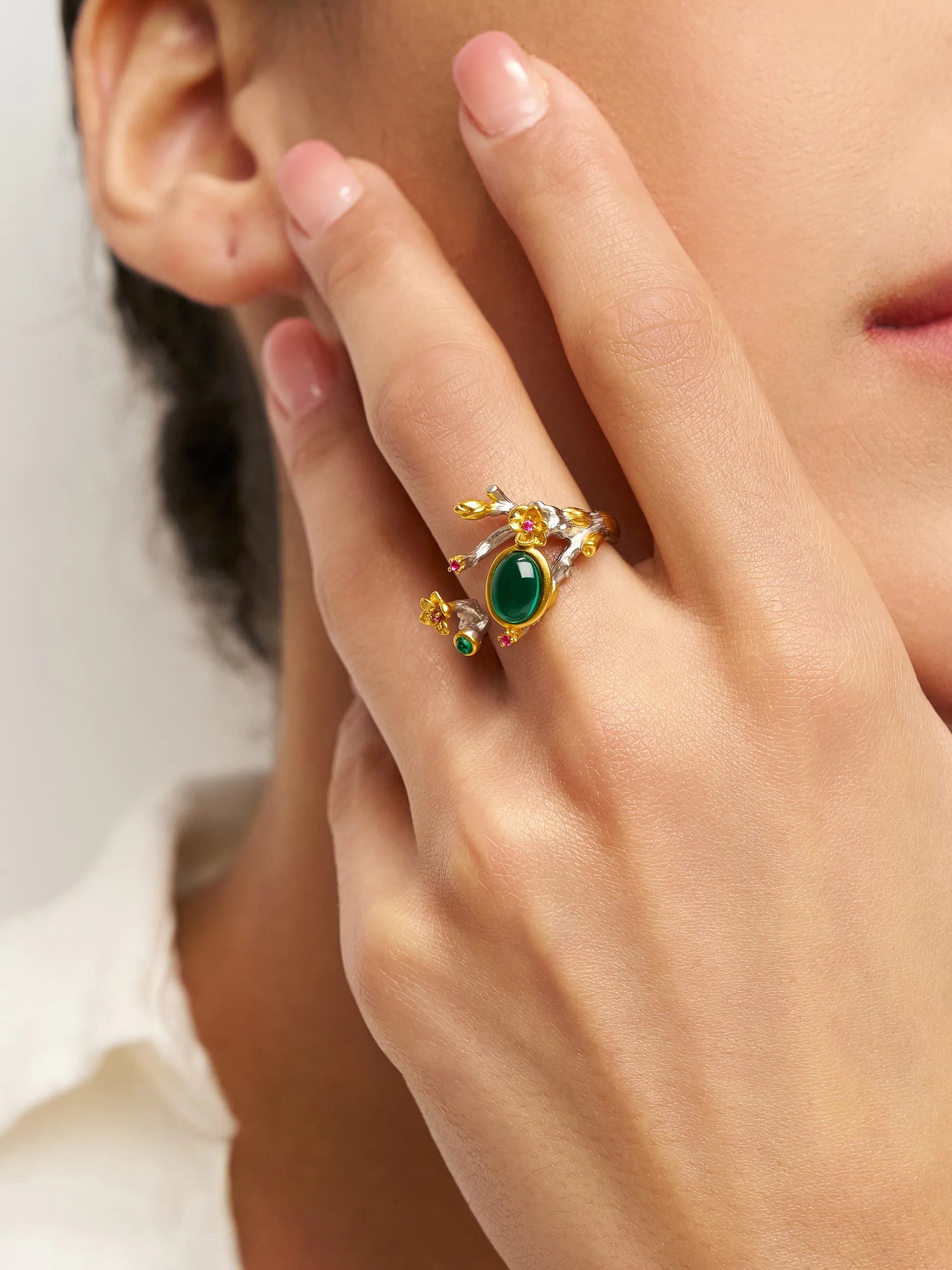 Exquisite Emerald Ring - Enchanted Branch by LINTICO