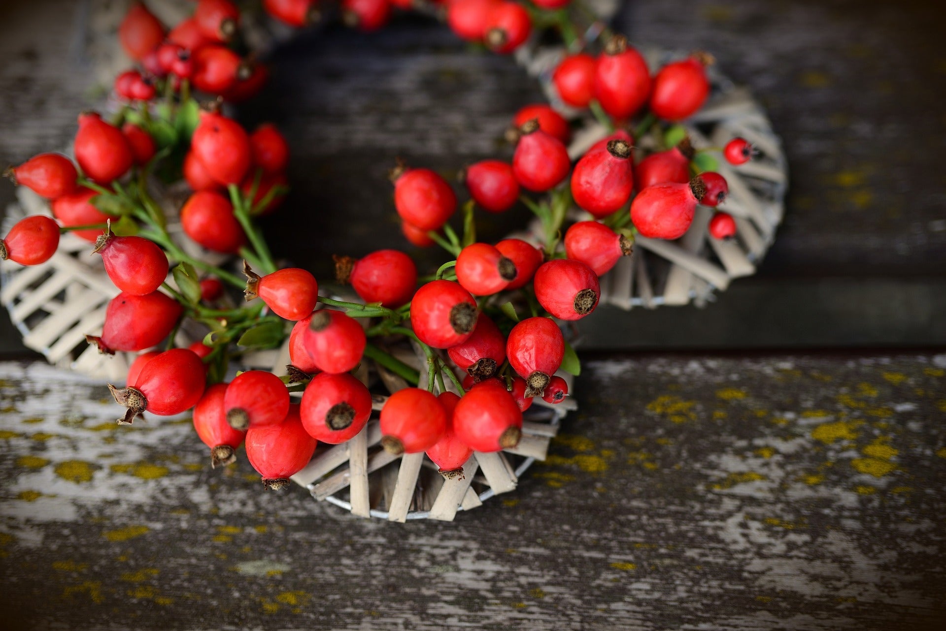 Rosehips Seedless, Cut, Sifted by Country Life Natural Foods