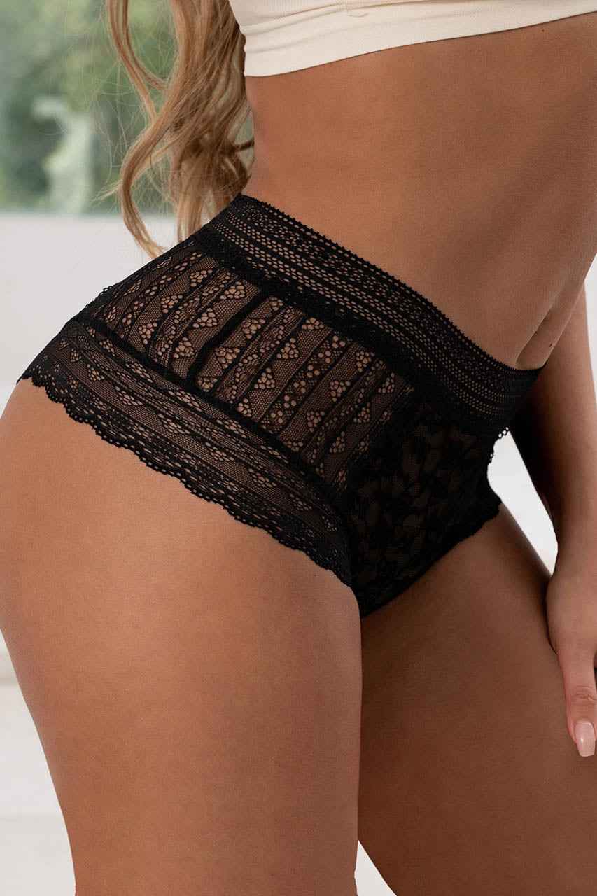 Plus Size High Waisted Floral Lace Panty