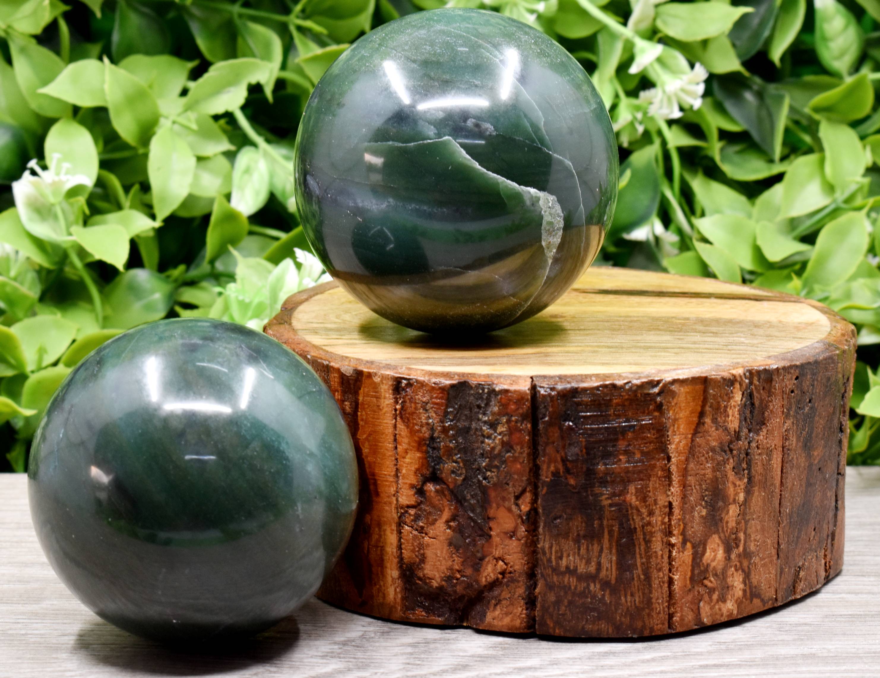 1Pc Green Jade Sphere Crystal Ball Healing Sphere.  DestGlow