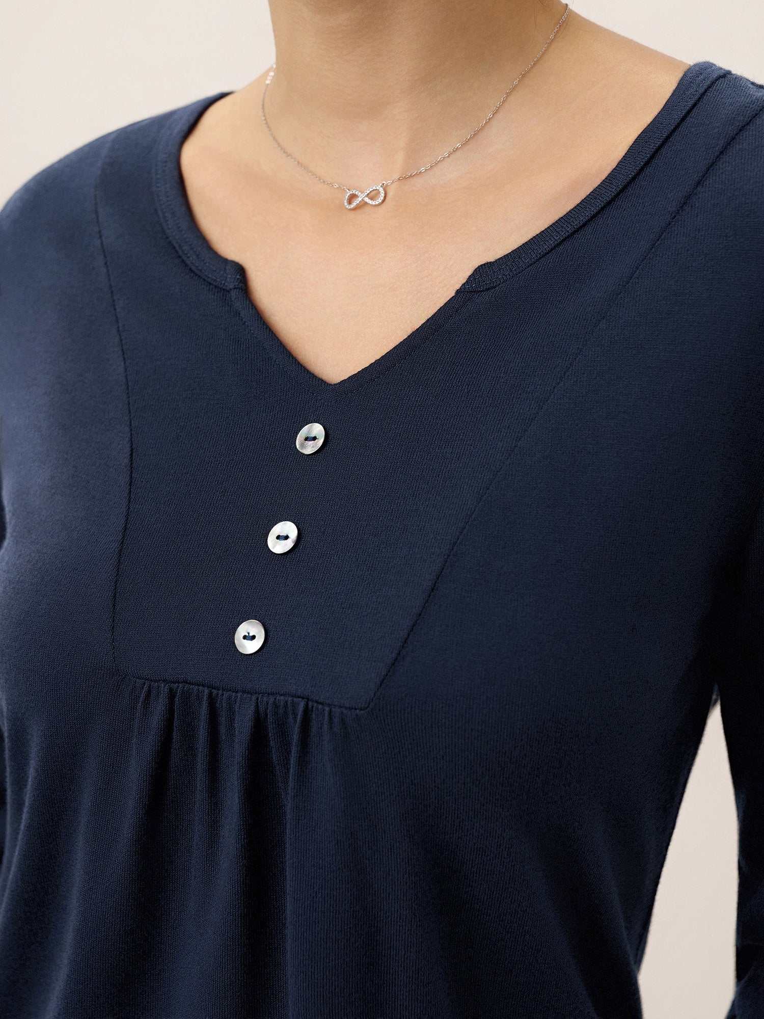 Cashmere-Blend Textured Pleated Shell Accent Stretch Top ZINNIA  DestGlow
