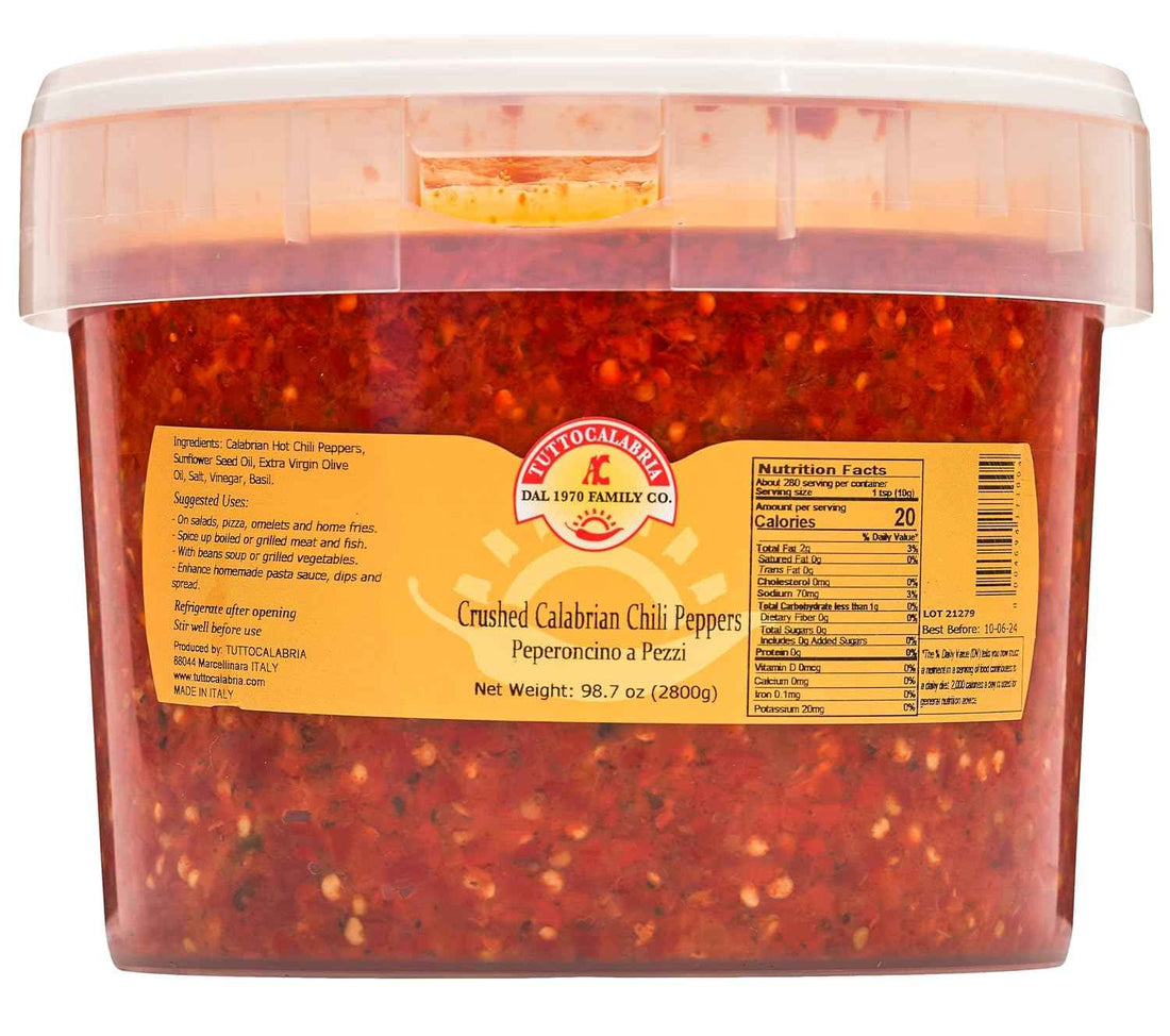 TuttoCalabria Crushed Calabrian Chili Peppers – 98.7 oz (2.8 kg) Tub