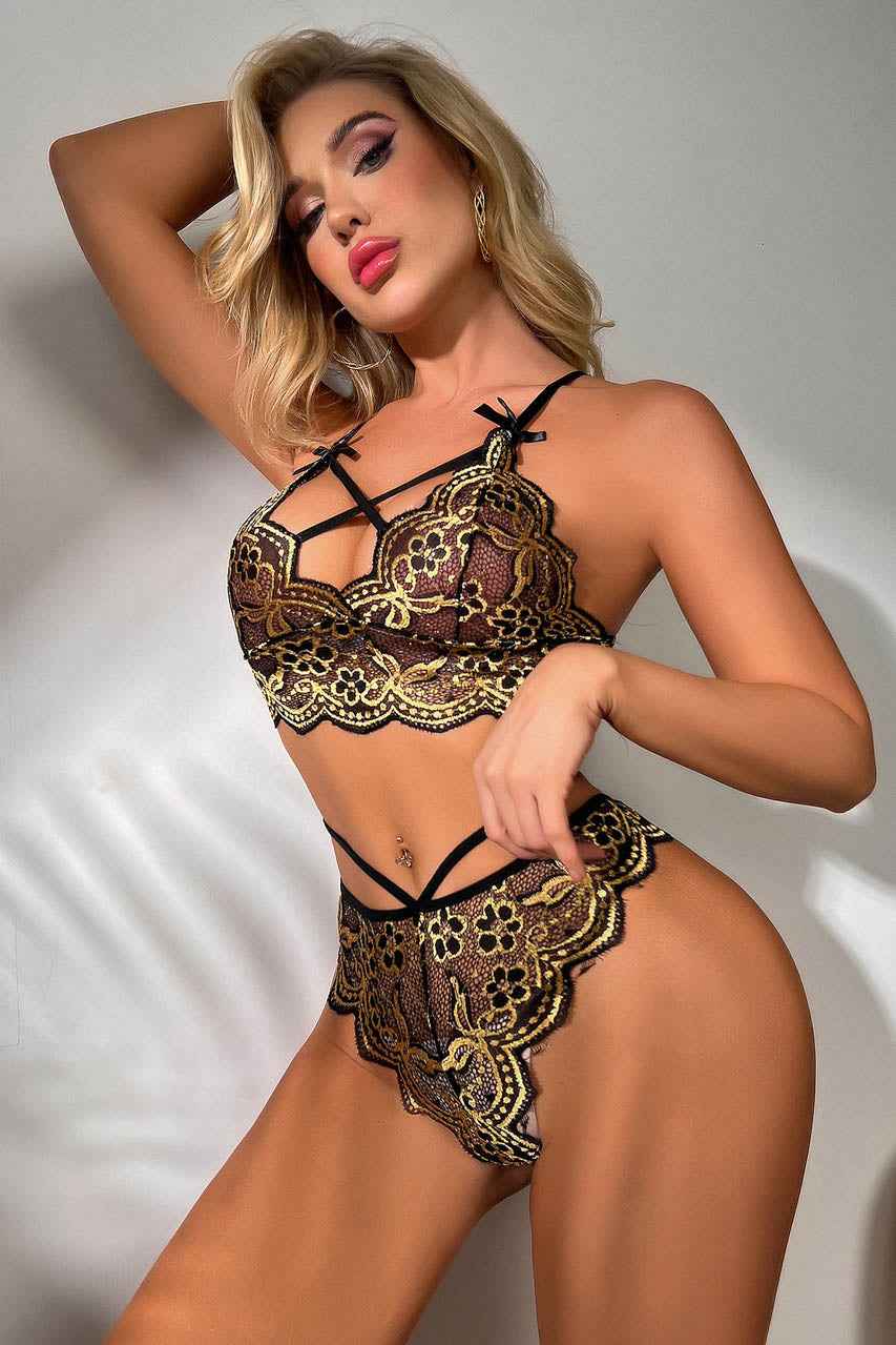 Contrast Daisy Lace Bra Set