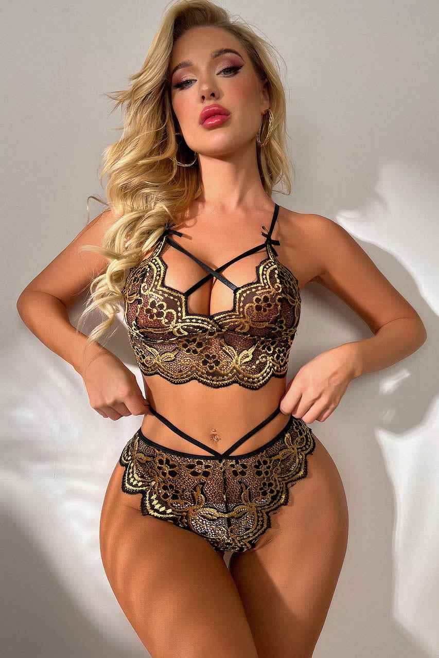 Contrast Daisy Lace Bra Set