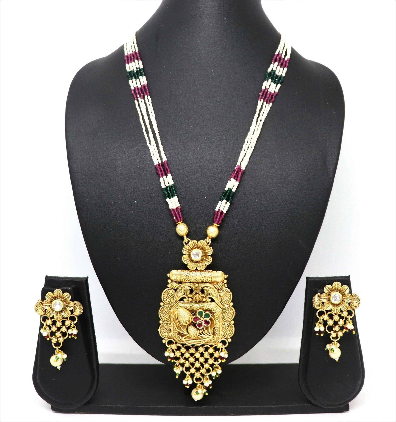 Joban Fashion White &amp; Maroon &amp; Green With Rajwadi Polish Necklace Set