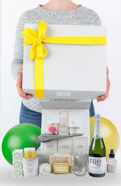 Congratulations gift basket, Celebration gift box