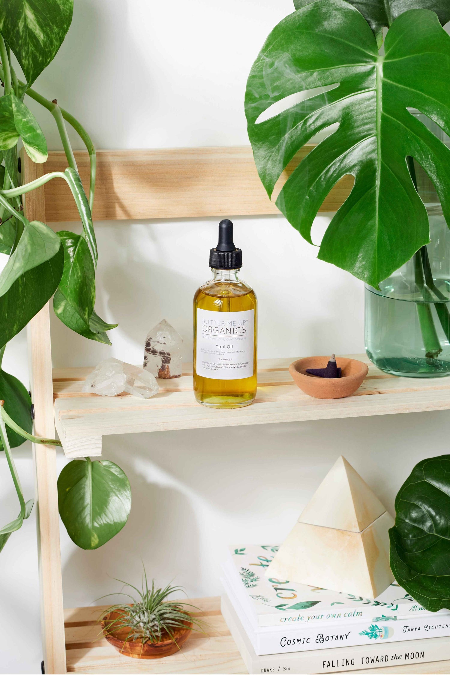 Organic Yoni Oil / Feminine Care / Women&