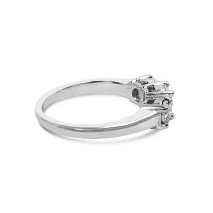 14K White Gold 1/2 Cttw Miracle Set Round Lab Grown Diamond Three Stone Illusion Plate Ring (F-G Color, VS1-VS2 Clarity) - Ring Size 7 by Bids.com