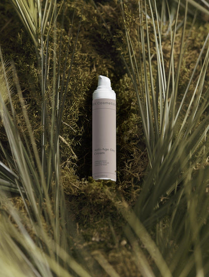 Anti-Ageing Collection Box by REK Cosmetics