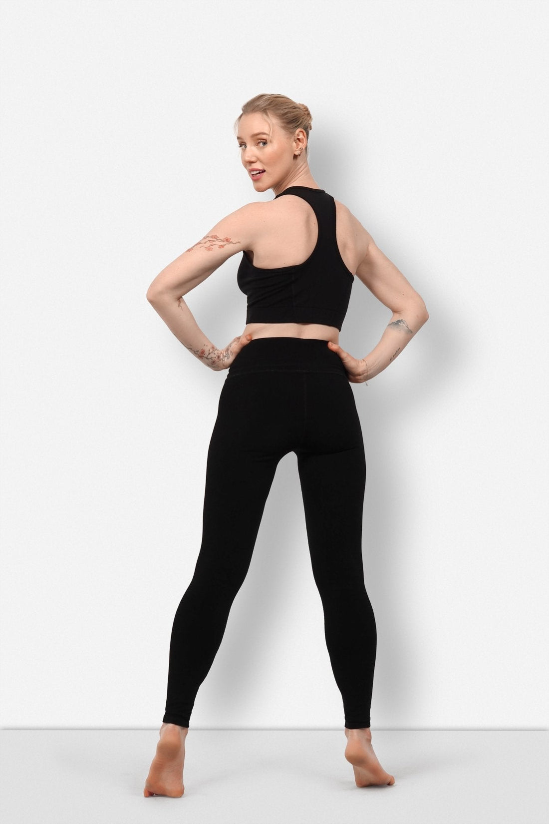 Aspen Leggings by Reprise Activewear