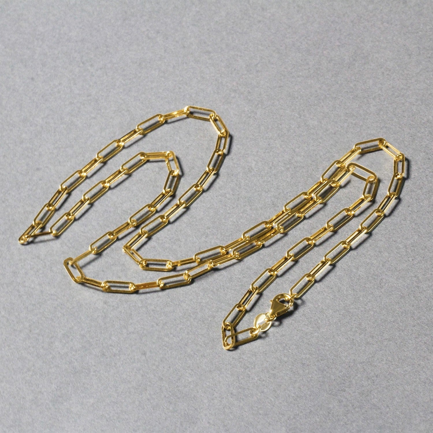 10K Yellow Gold Paperclip Chain (2.50 mm) by Bids.com