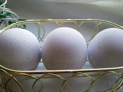 3 bath bombs 5 oz each (Lavender) individually wrapped, bath fizzies, great for dry skin by Spa Pure