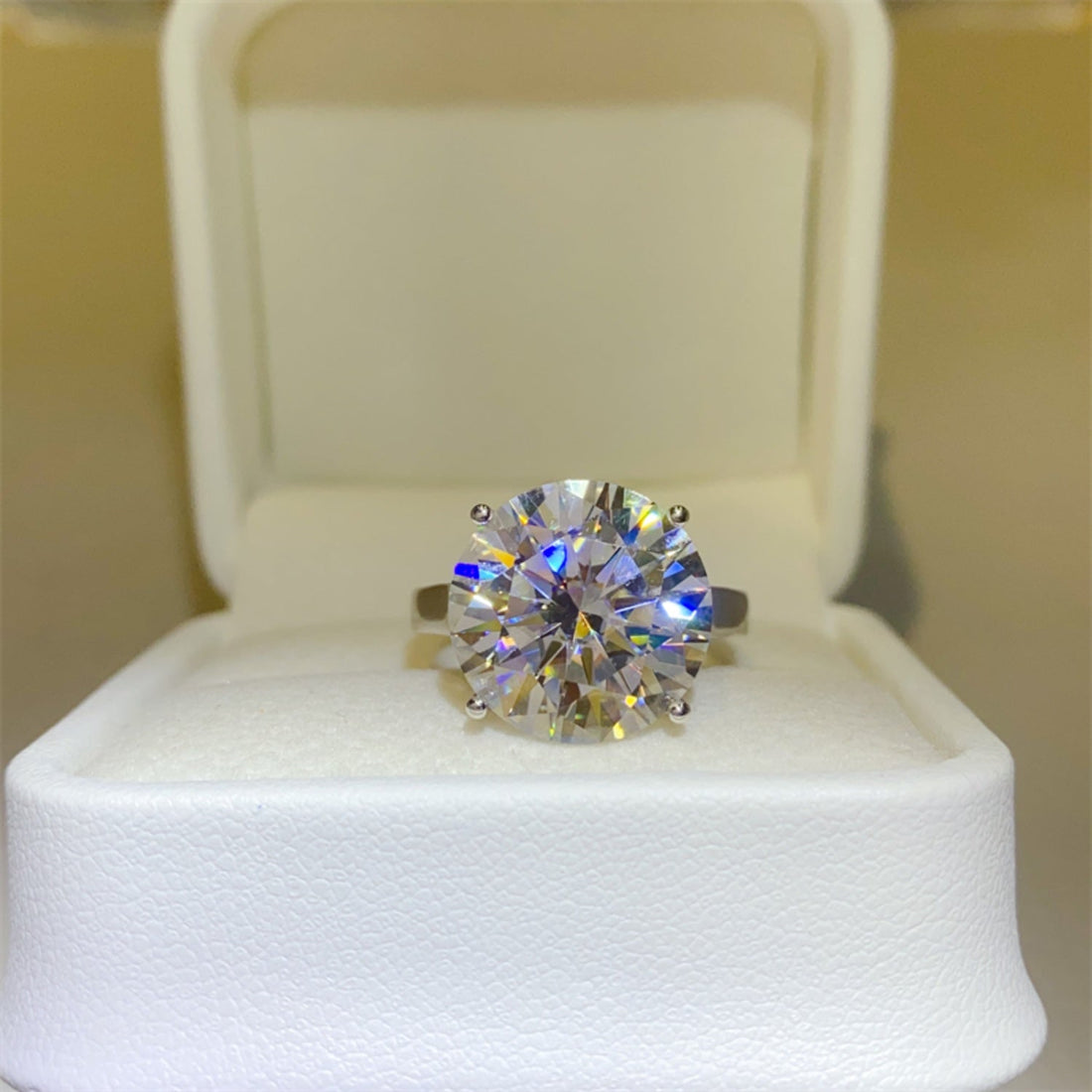 10 Carat Brilliant Round Cut Sparkala™ Pure Sterling Silver Ring - DestGlow