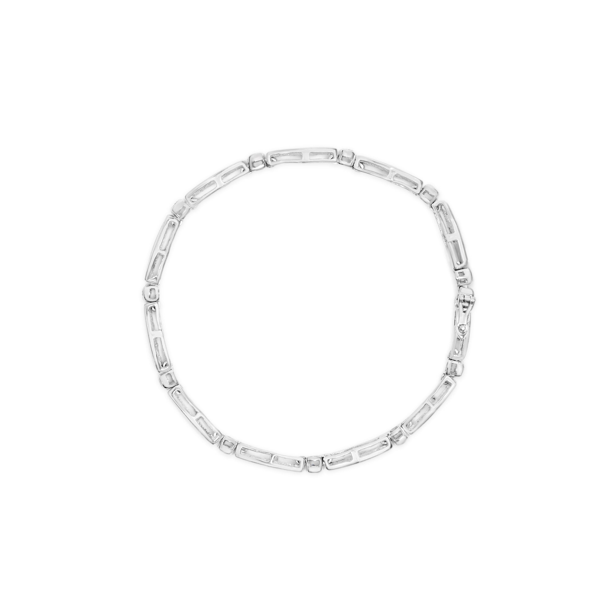 14K White Gold 1-1/2 Cttw Round Brilliant-Cut &amp; Baguette Cut Diamond Bezel and Tapered Link 7" Tennis Bracelet (H-I Color, I1-I2 Clarity) by Bids.com