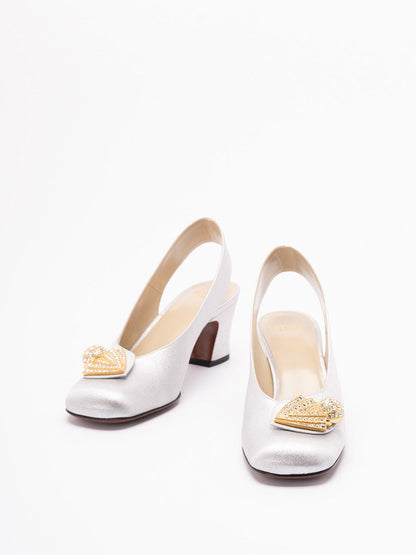 Valentino Garavani Women `Valentino Garavani Adamantine` Slingbacks - DestGlow