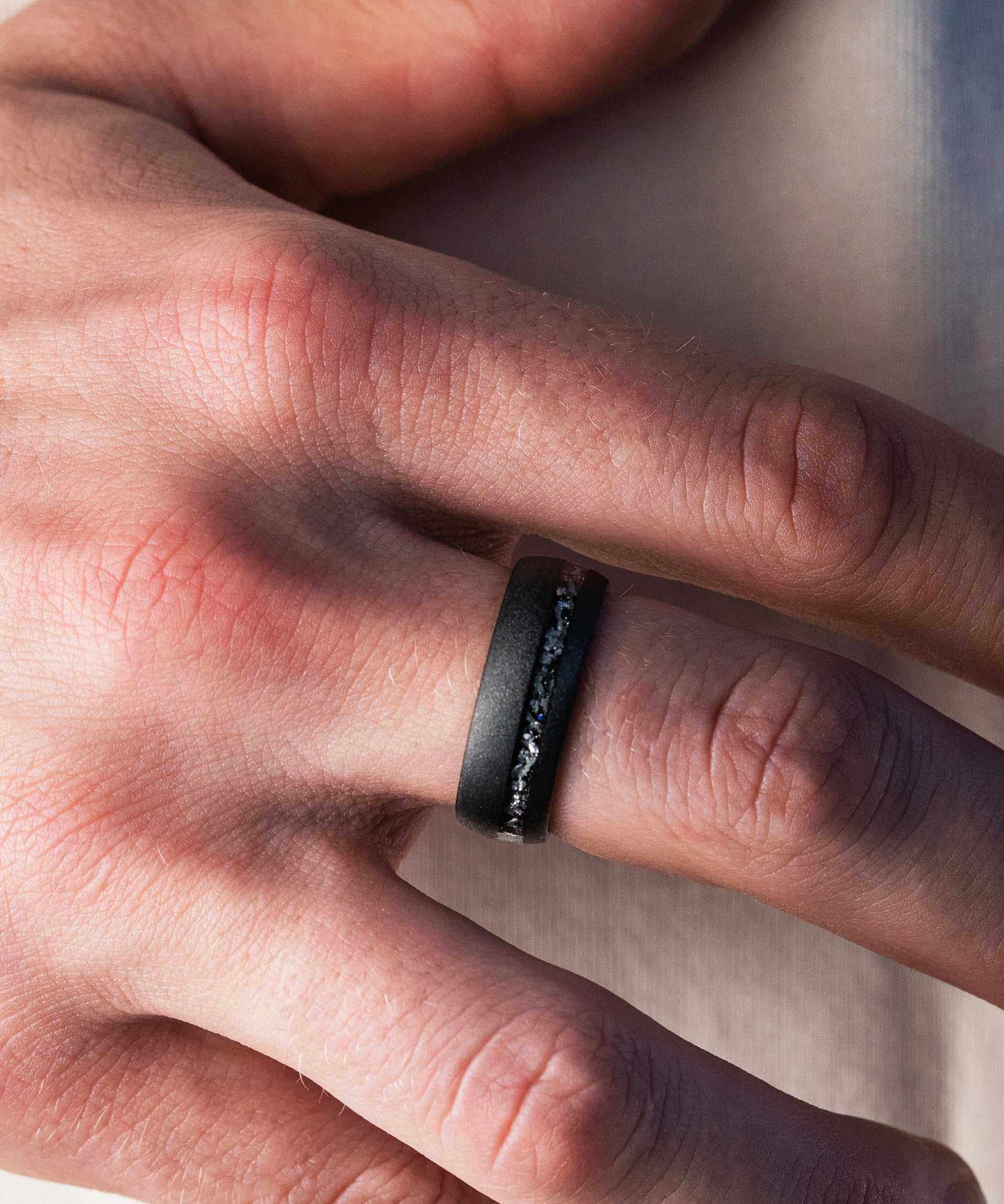 Meteorite Black Ring - DestGlow