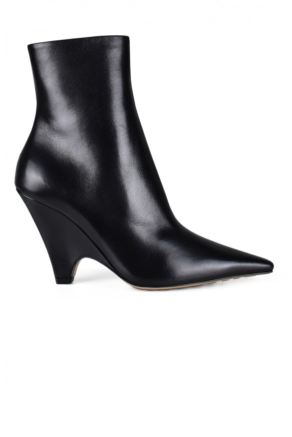 Bottega Veneta Women Punta Boots by Luosophy