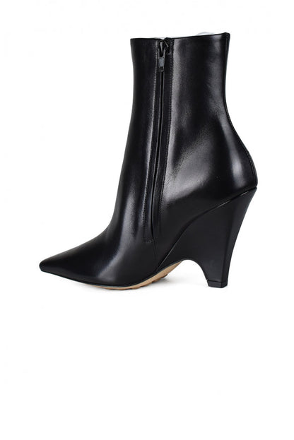Bottega Veneta Women Punta Boots by Luosophy