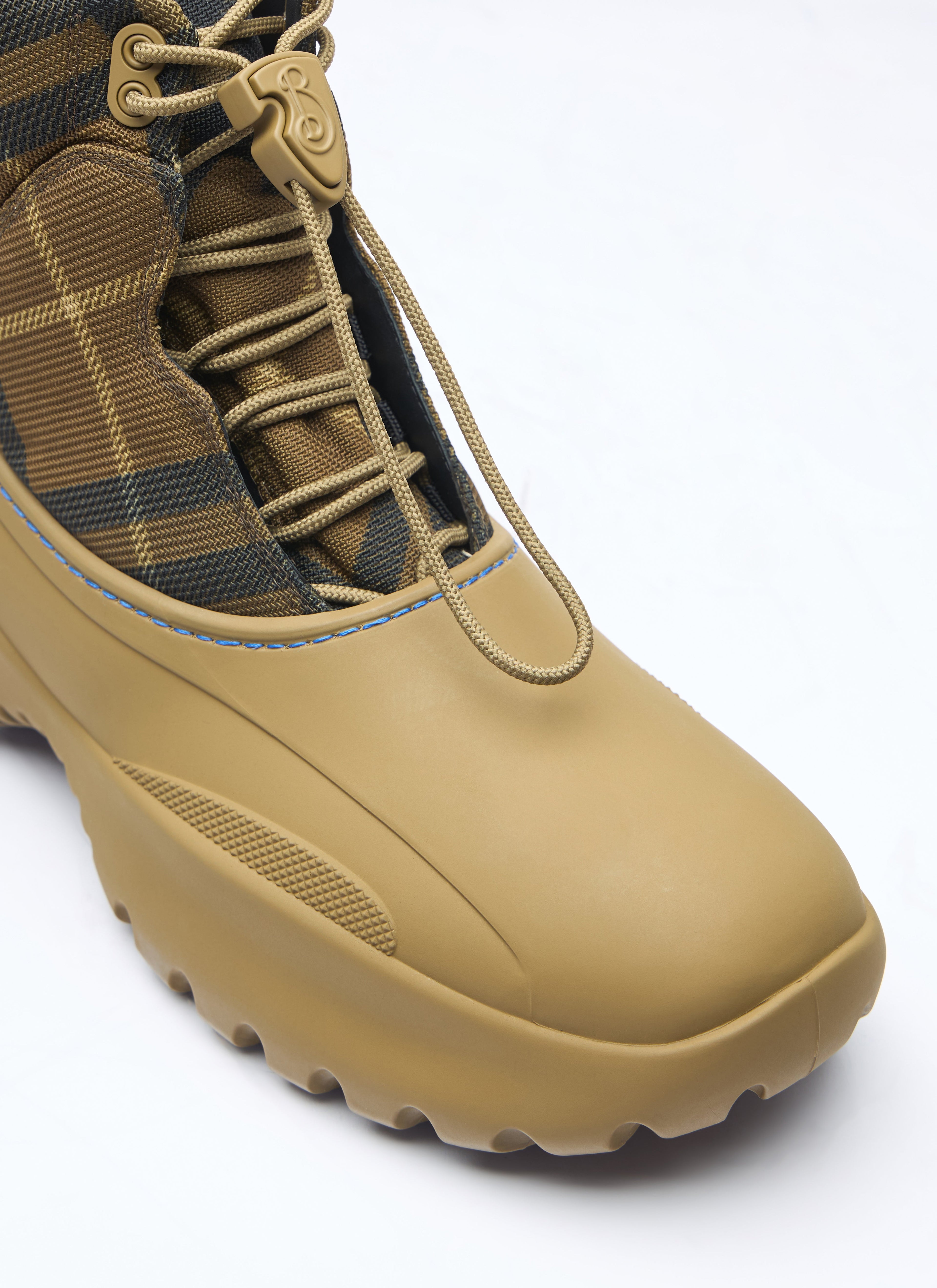 Burberry Men Check Scoot Trek Boots by Luosophy