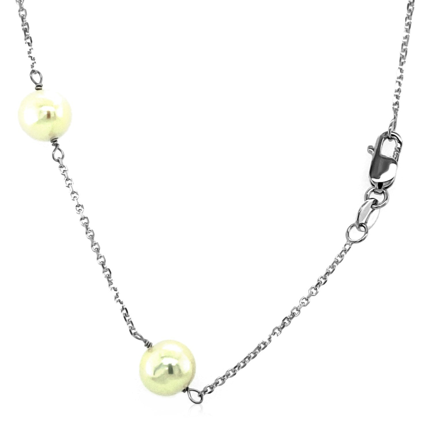 14k White Gold Necklace with White Pearls by Bids.com