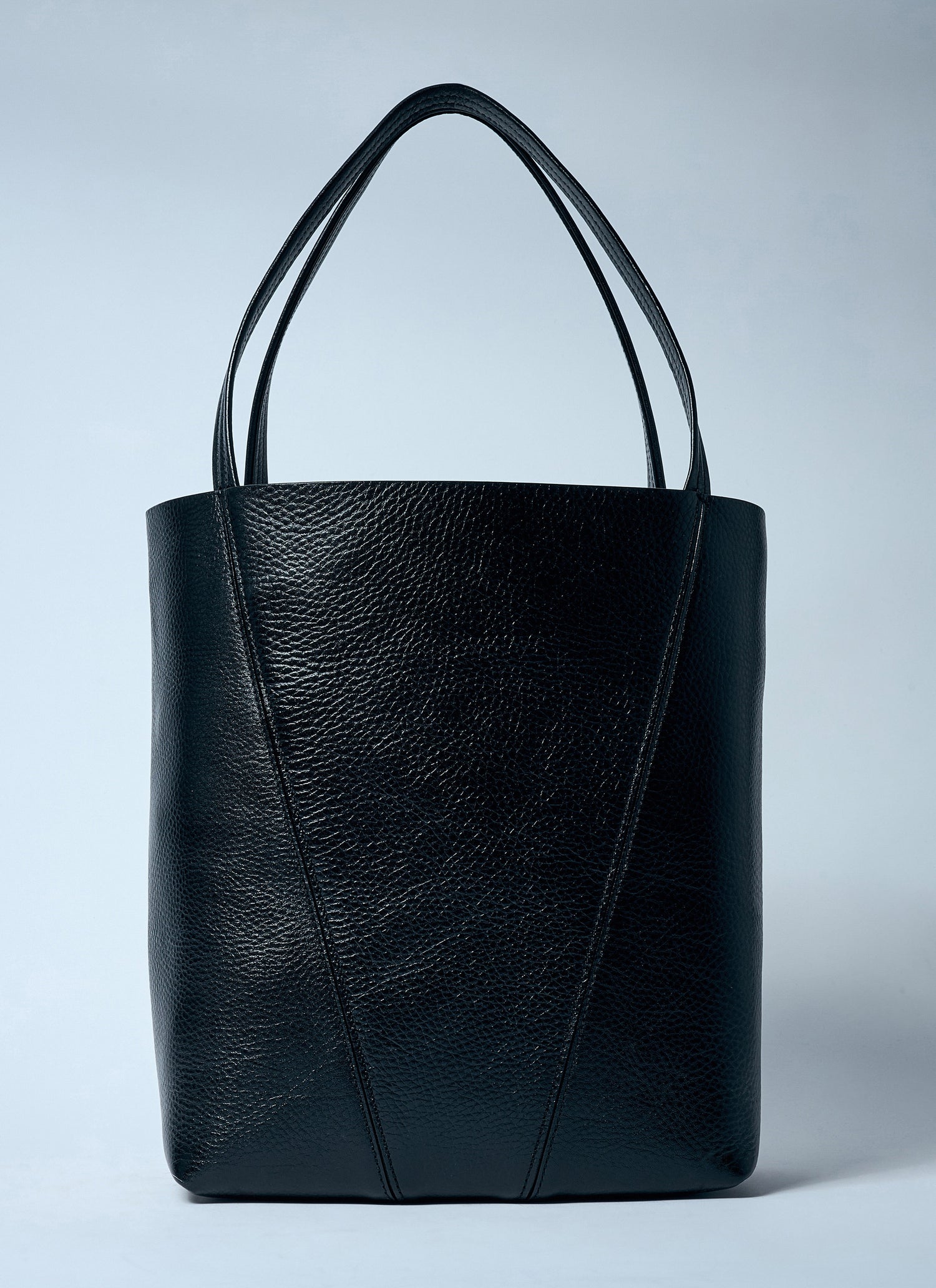 Chloé Women Spin Tote Bag by Luosophy