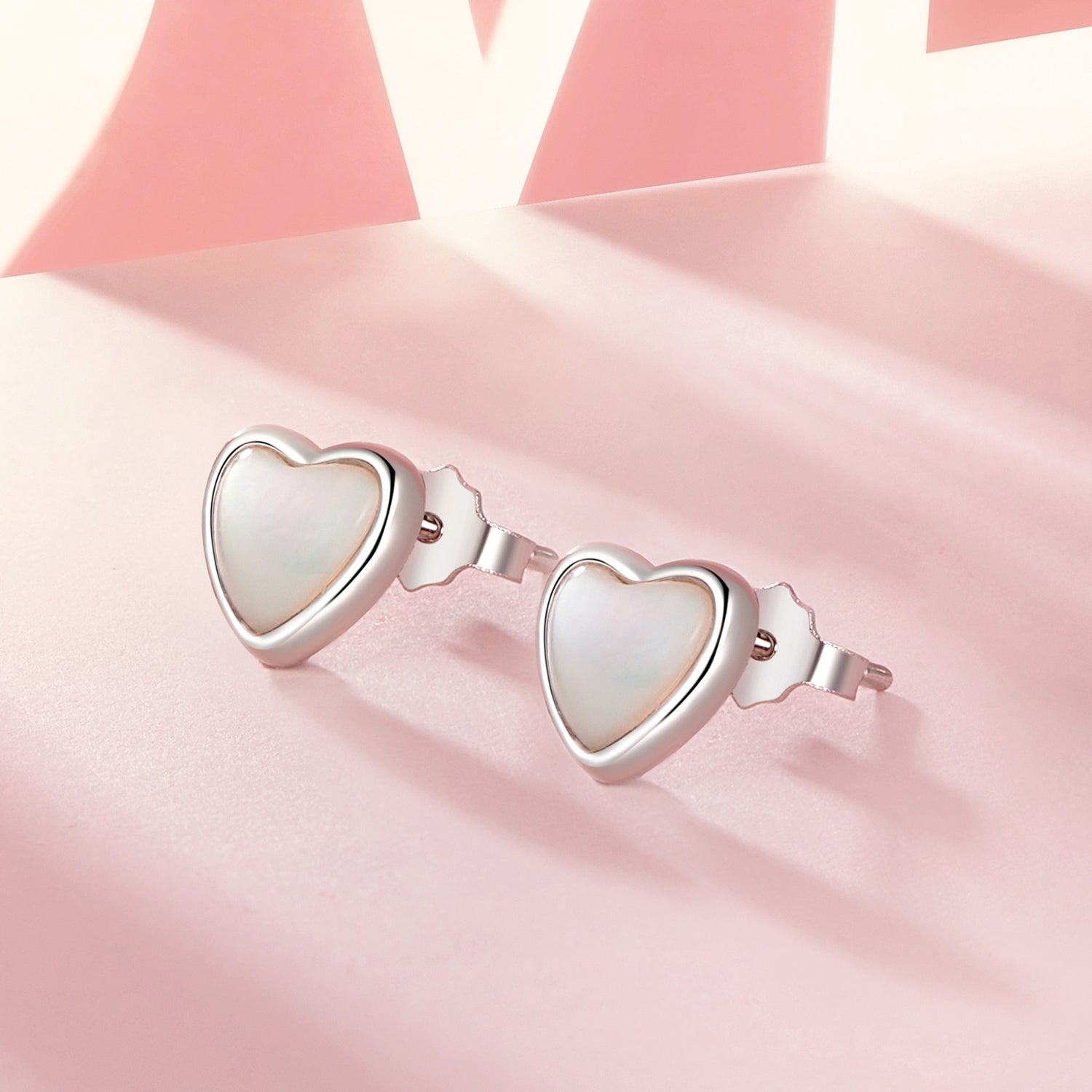 925 Sterling Silver White Shell Plated White Gold Earrings Size 7*8mm  DestGlow