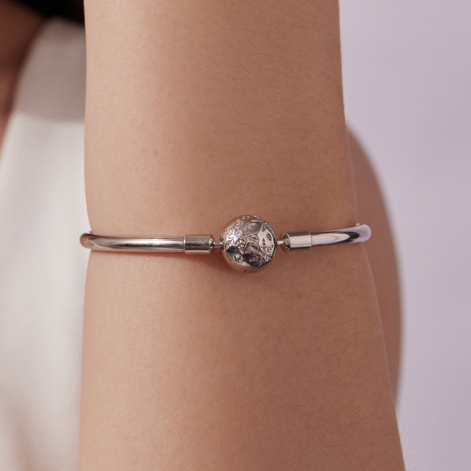 925 Sterling Silver Pavé Setting CZ Bracelet with White Gold Plating for Women - Size 17.0  DestGlow