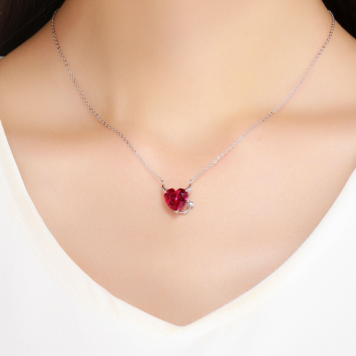 925 Sterling Silver Necklace with 1.5x1.3 cm Pendant for Women  DestGlow