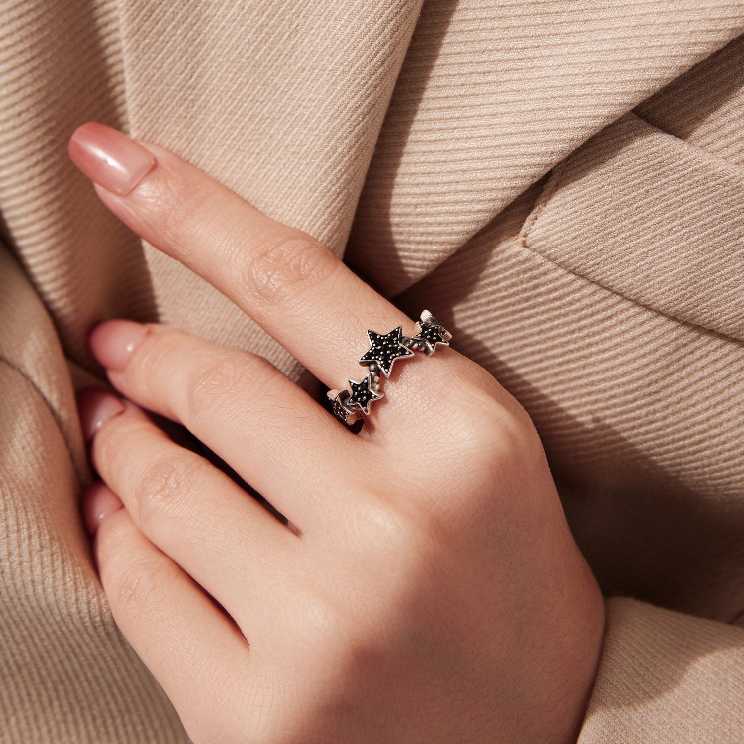 925 Sterling Silver Oxidized Rings with Pavé Setting CZ, Size 6.0 for Women  DestGlow