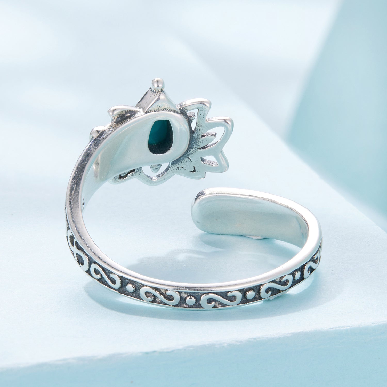 925 Sterling Silver Ring with Synthetic Turquoise in Oxidized Finish for Women  DestGlow