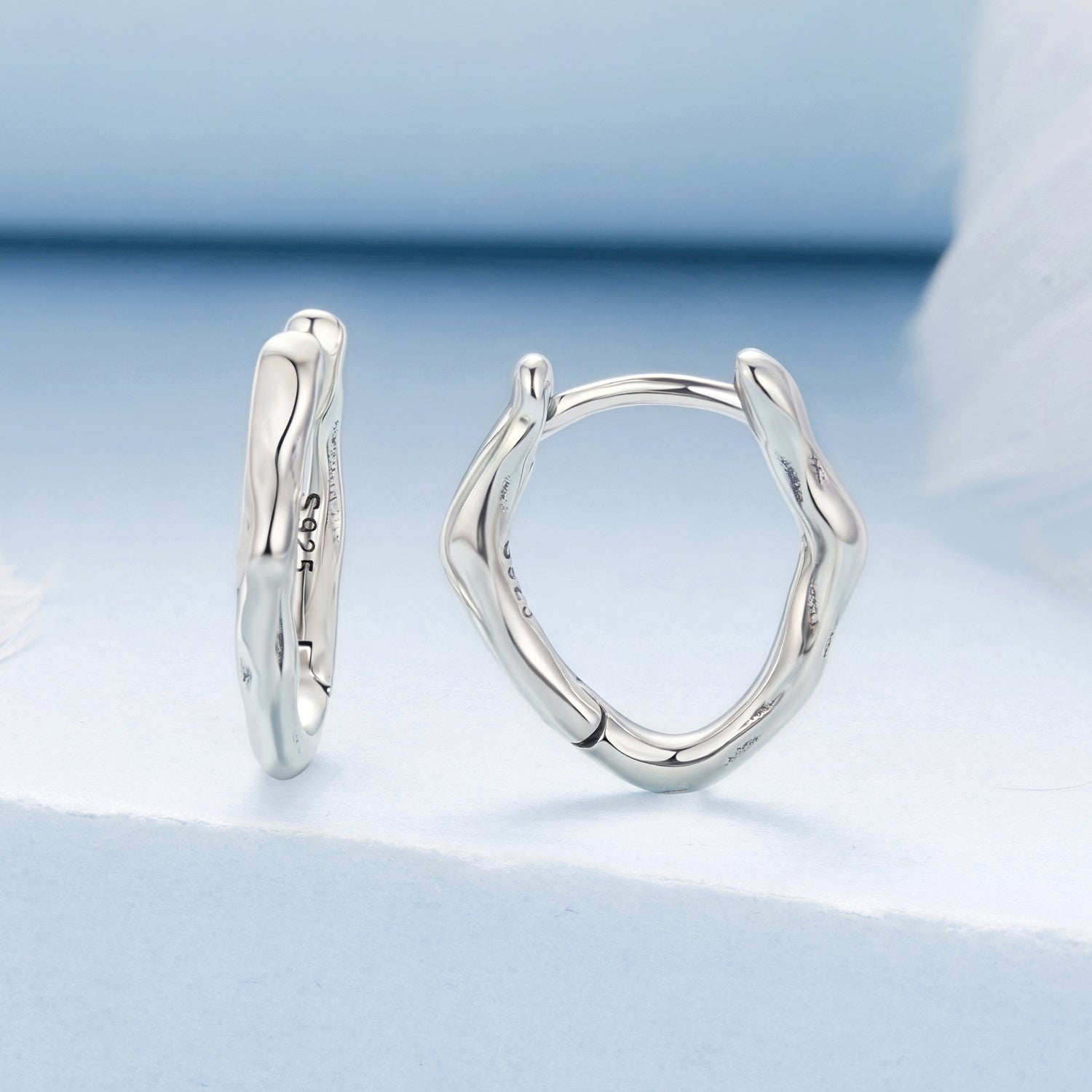 925 Sterling Silver Earrings with Oxidized Finish - 1.4x0.2cm for Women  DestGlow