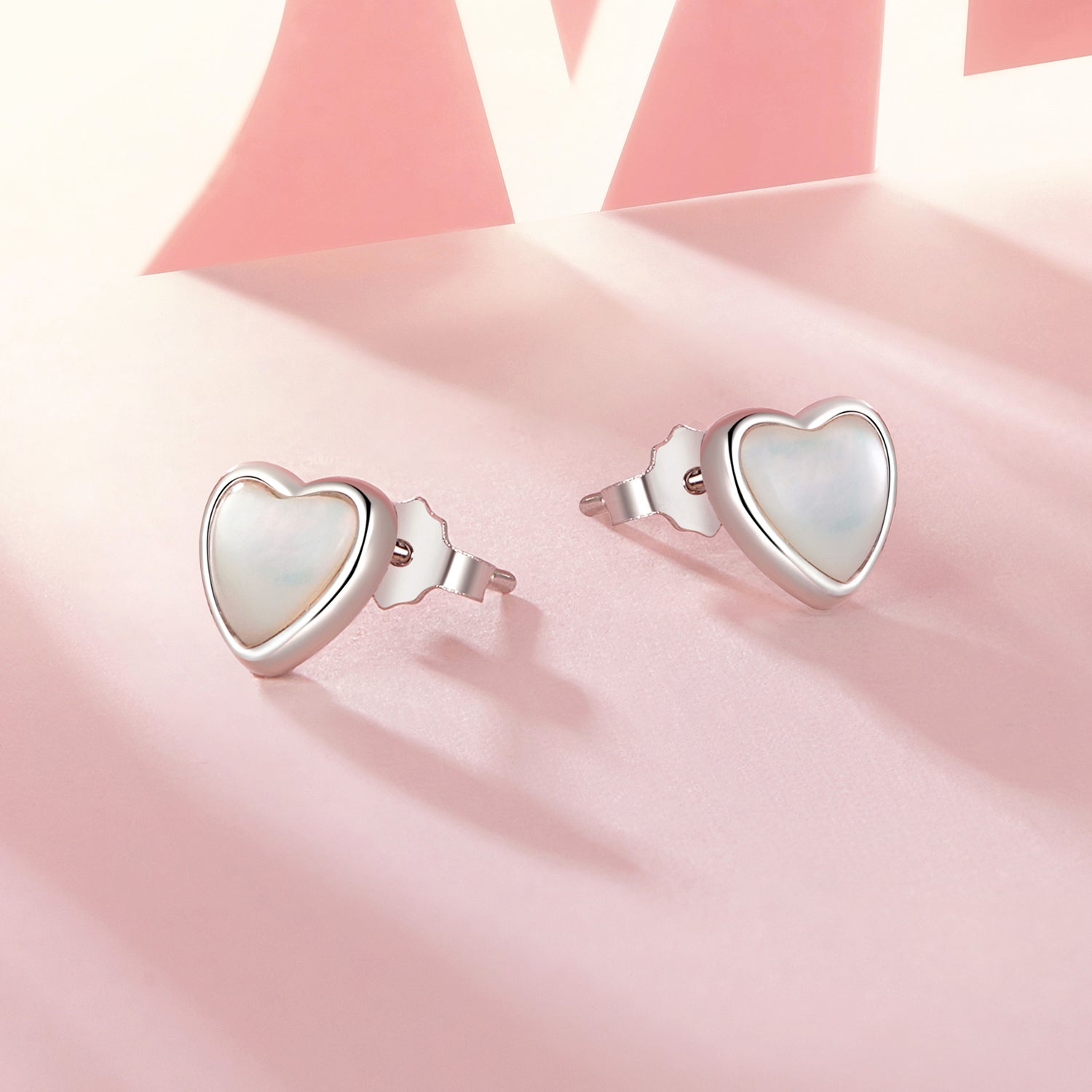 925 Sterling Silver White Shell Plated White Gold Earrings Size 7*8mm  DestGlow
