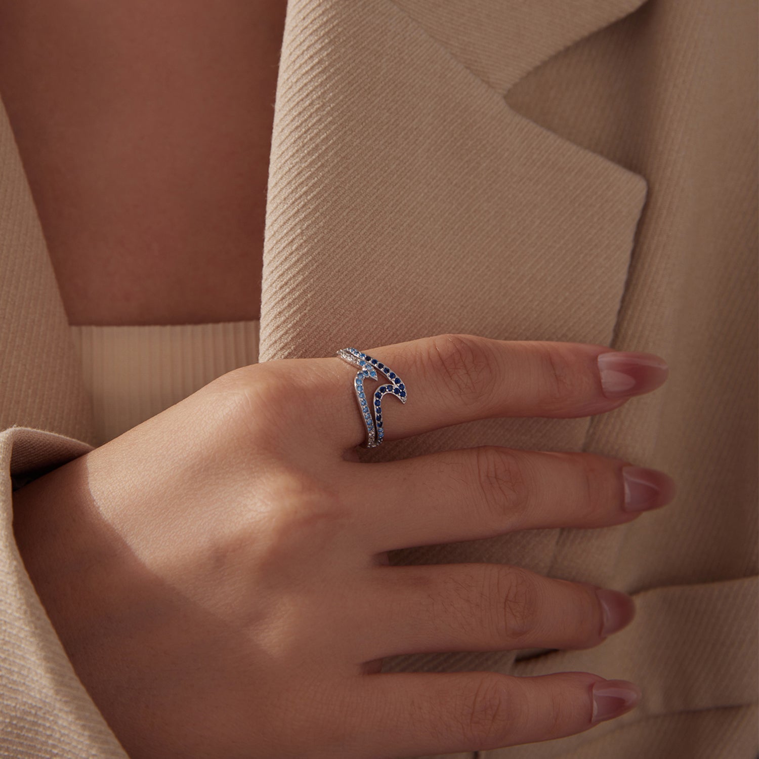 925 Sterling Silver Size 6.0 White Gold Plated CZ Ring for Women by Bids.com