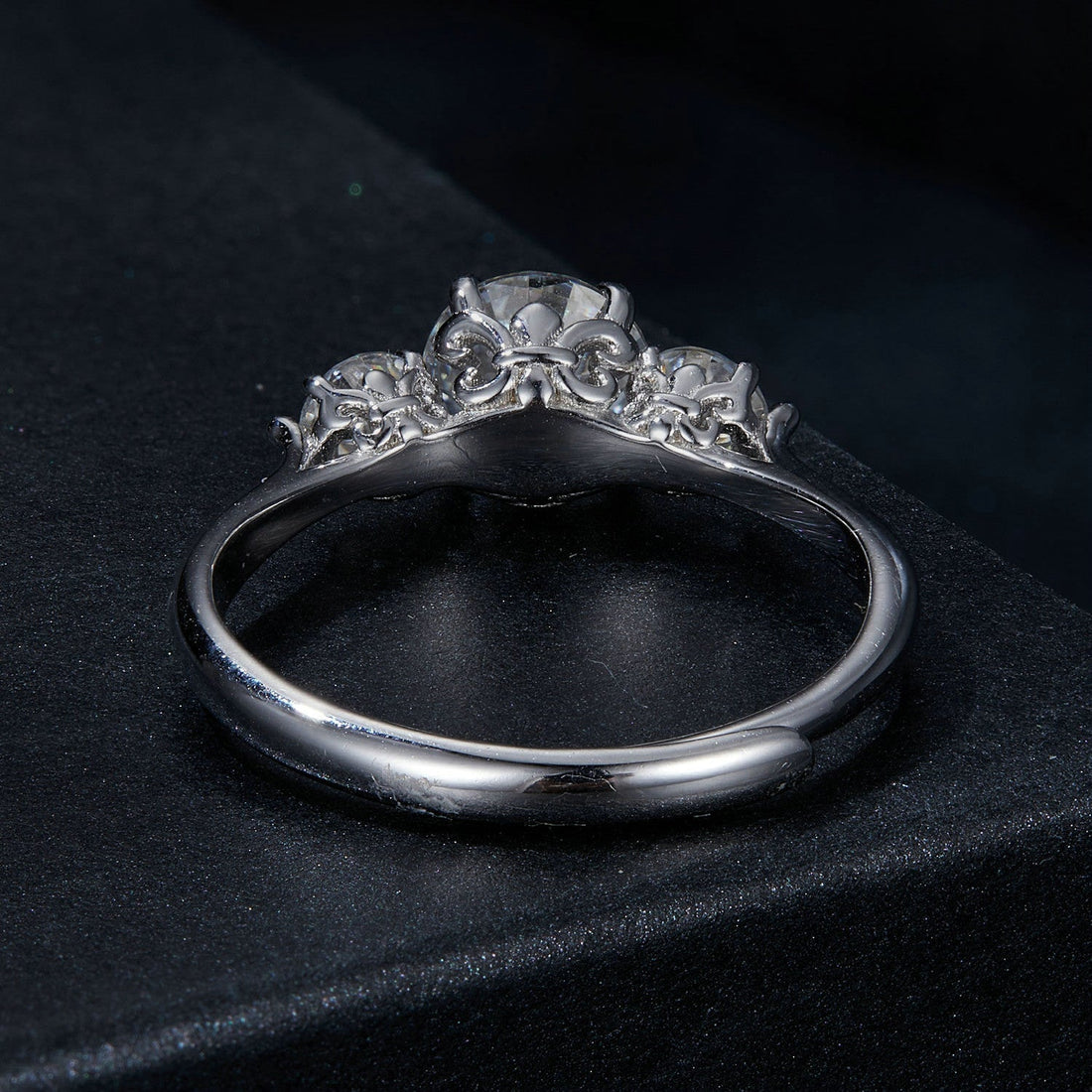 925 Sterling Silver Moissanite 6.5mm 1ct Ring, Size E for Women  DestGlow