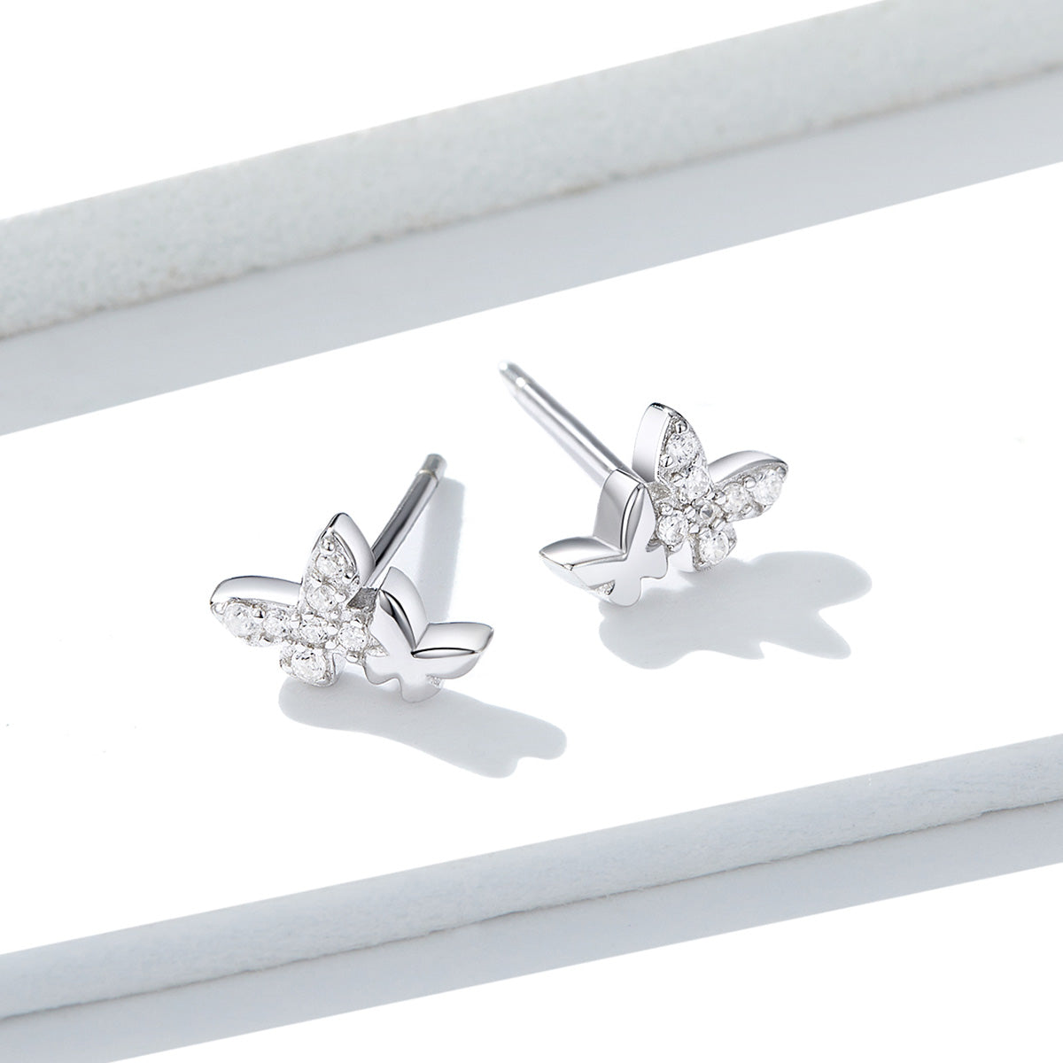 925 Sterling Silver Earrings with Pavé Setting CZ - 0.6*0.9cm  DestGlow