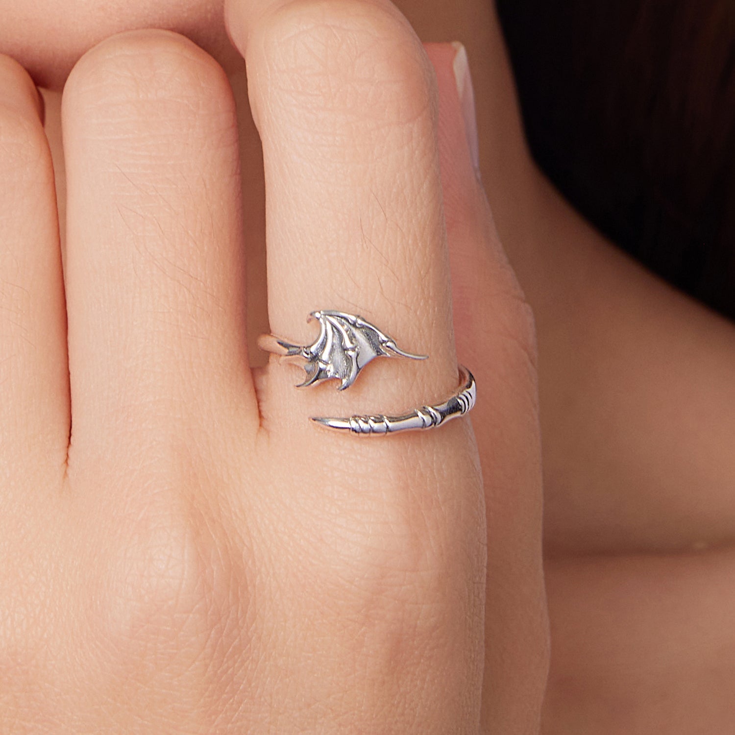 925 Sterling Silver Oxidized Silver 0.7cm Swing Rings for Women  DestGlow
