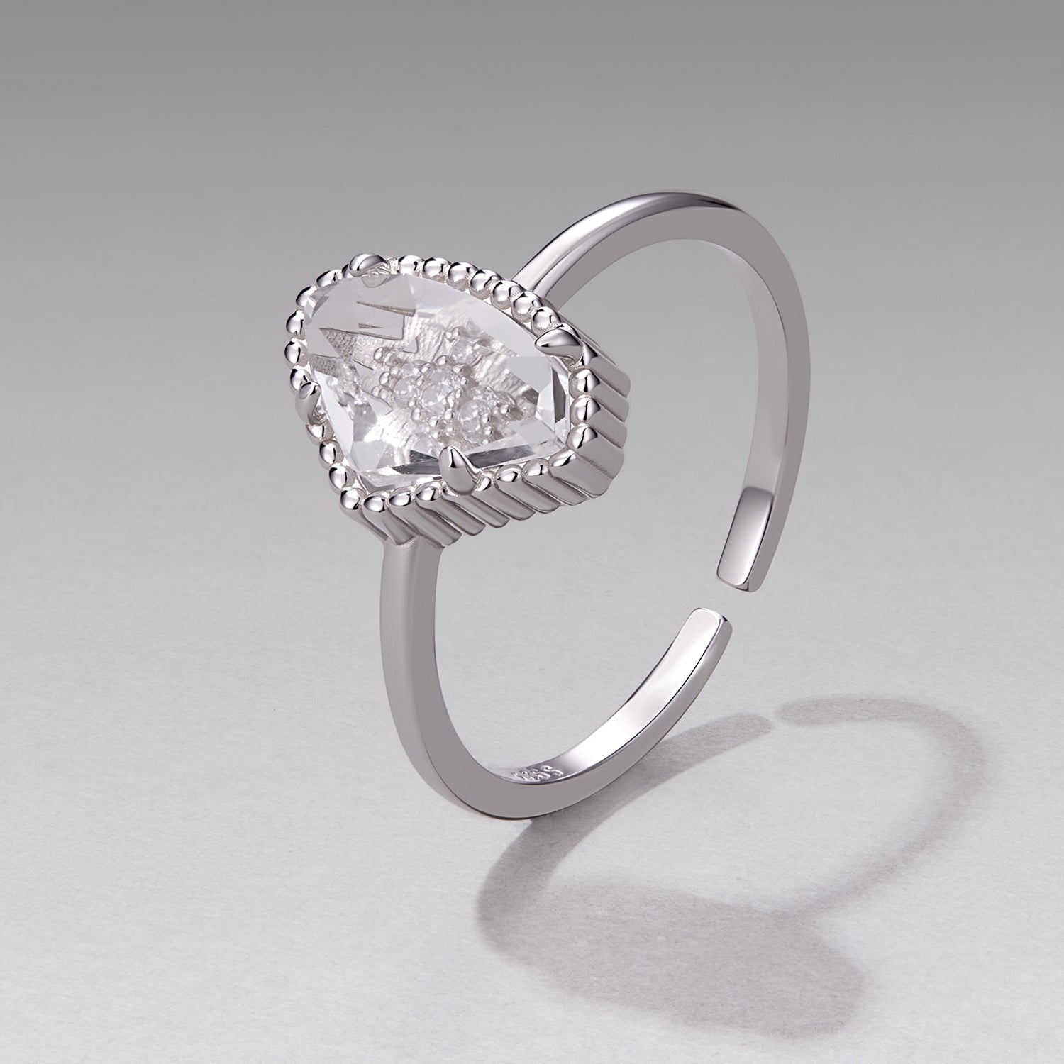 925 Sterling Silver Ring with Transparent Glass and CZ, 0.15cm Width, for Women  DestGlow