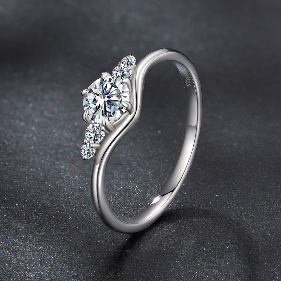 925 Sterling Silver Moissanite 0.15ct Ring Size 7 for Women  DestGlow