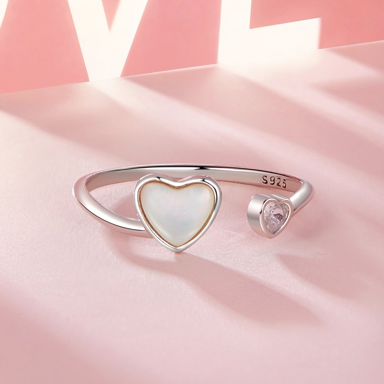 925 Sterling Silver Ring with Pavé Setting and White Shell  DestGlow