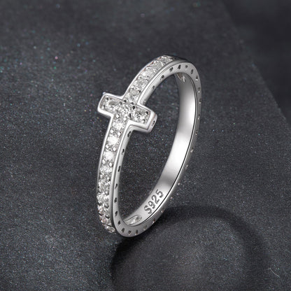925 Sterling Silver Moissanite Ring in Size 6