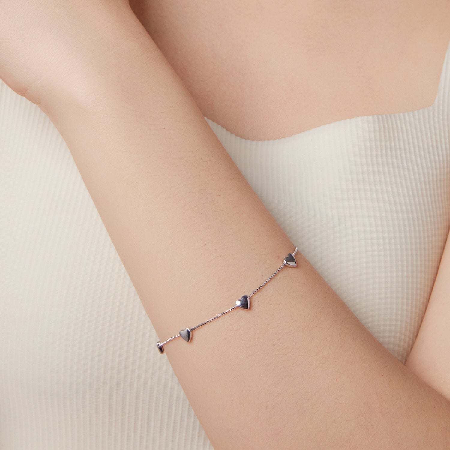 925 Sterling Silver Plated White Gold 17+3.5cm Heart-Shaped Bracelet for Women  DestGlow